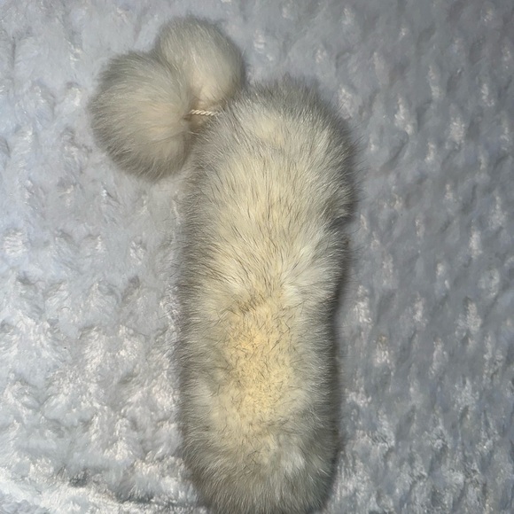 Luxurious Fox Fur Headband - Picture 3 of 8